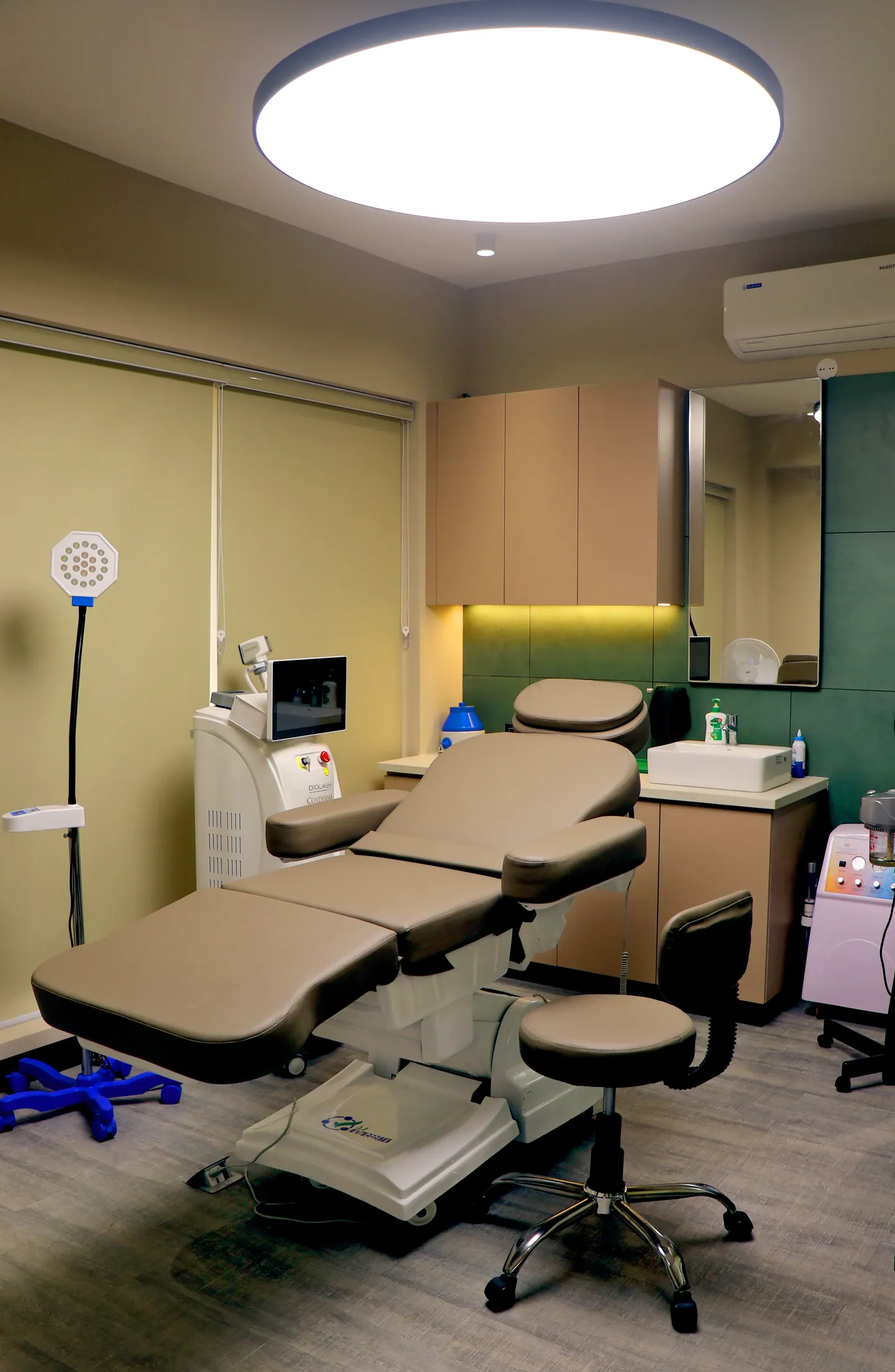 Aura Clinic photo
