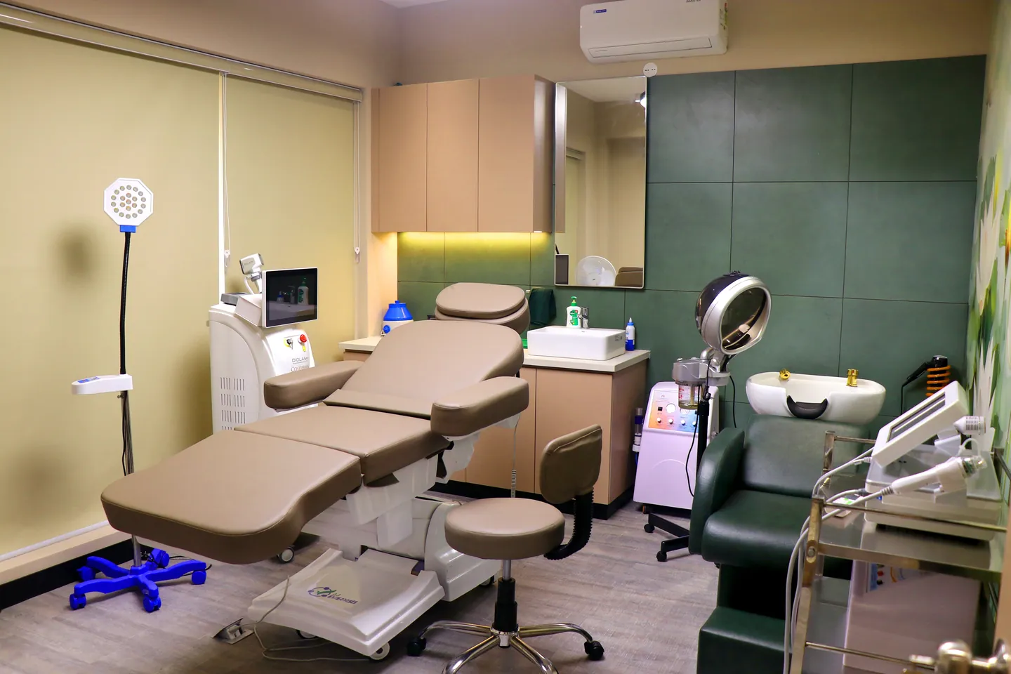 Aura Clinic photo